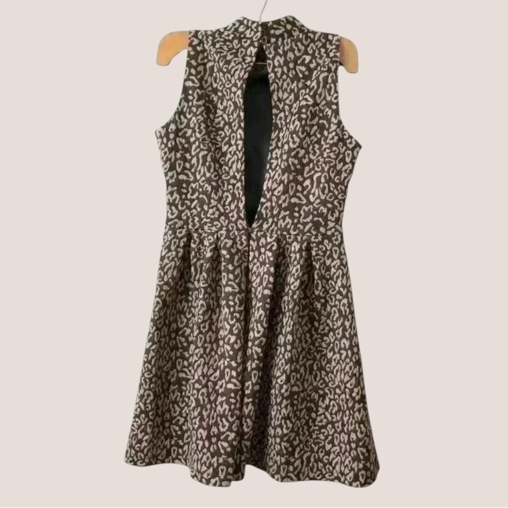 Sleeveless Dress, Coincidence & Chance Anthropologie - Picture 4 of 8